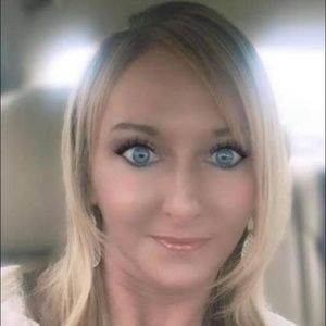 Meet your Posher, Alison